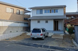 雑木トンネルアプローチの家 エコ建築考房新築外構工事 愛知の庭 外構デザイン ティーズガーデンスクエア