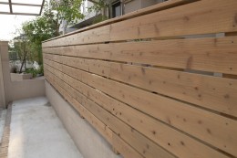 カッコイイウッドデッキ 庭全部をデッキングの提案 尾張旭三井ホーム 愛知の庭 外構デザイン ティーズガーデンスクエア カッコイイウッドデッキ 庭全部をデッキングの提案 尾張旭三井ホーム 愛知の庭 外構デザイン ティーズガーデンスクエア