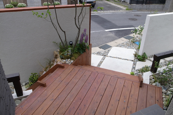 アプローチウッドデッキ