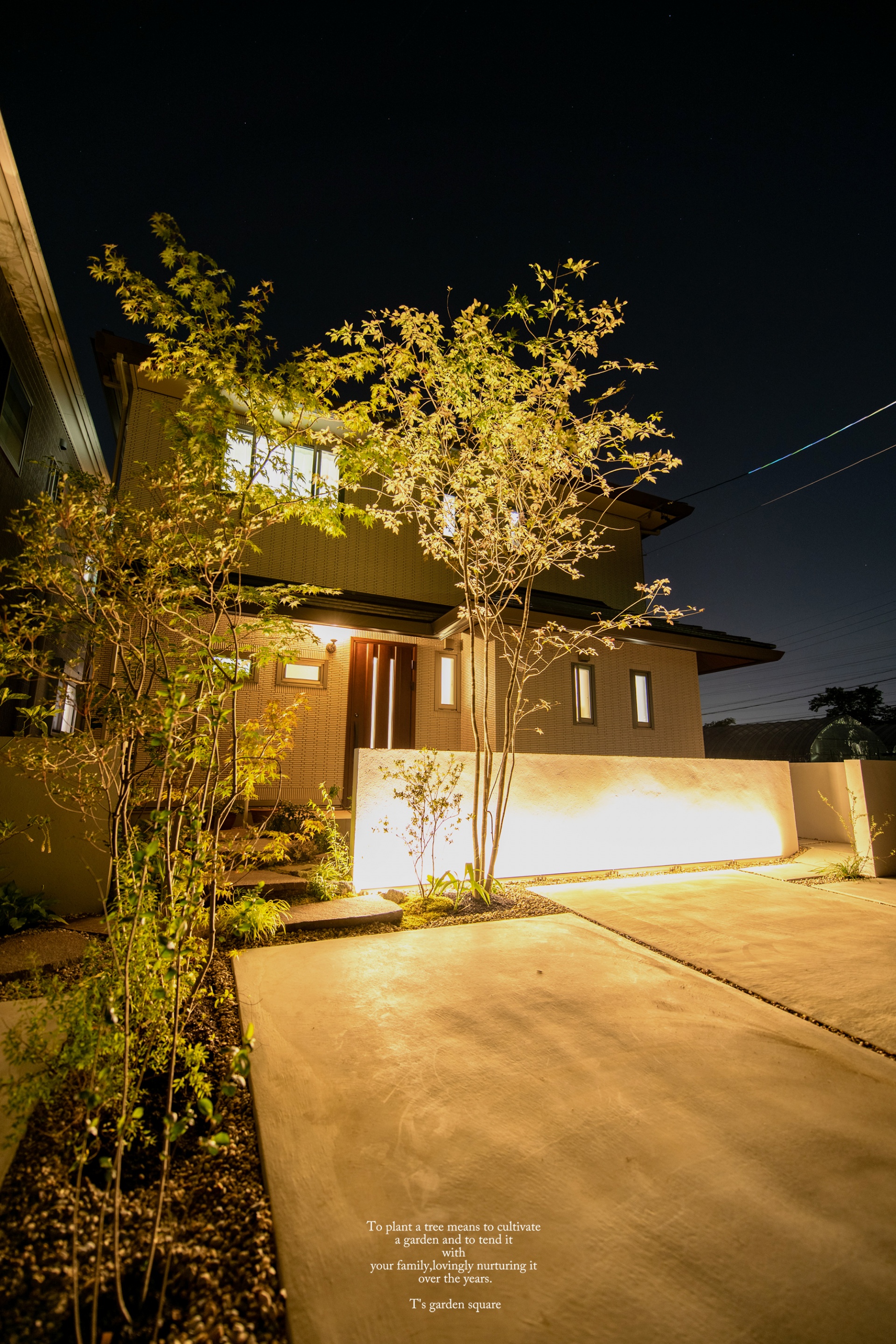 パナホームの庭夜